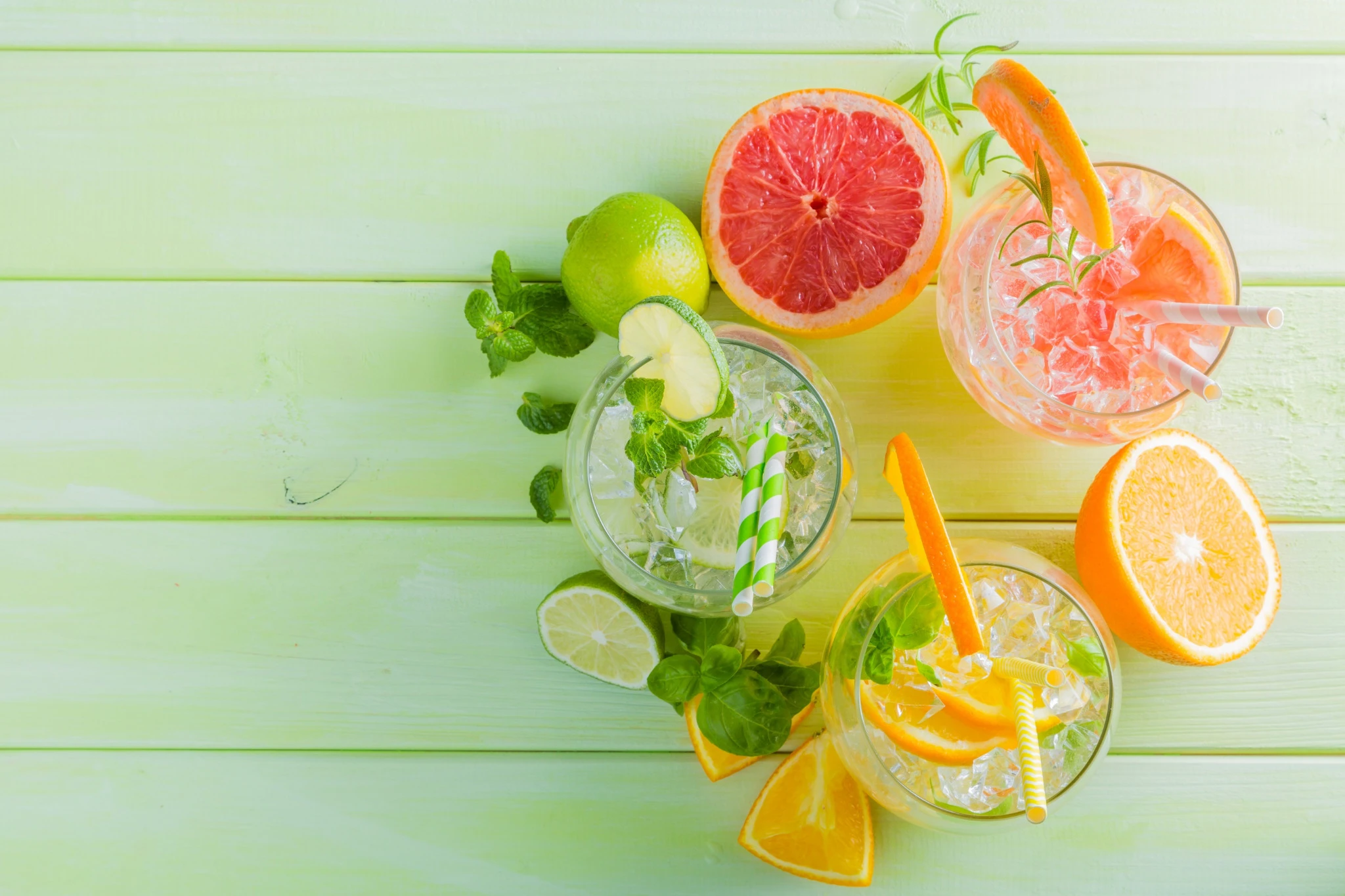 Küchenrückwand aus ESG Glas Glasbild mit Motiv Cocktail in 4 mm, 6 mm oder 8 mm nach Maß gefertigt