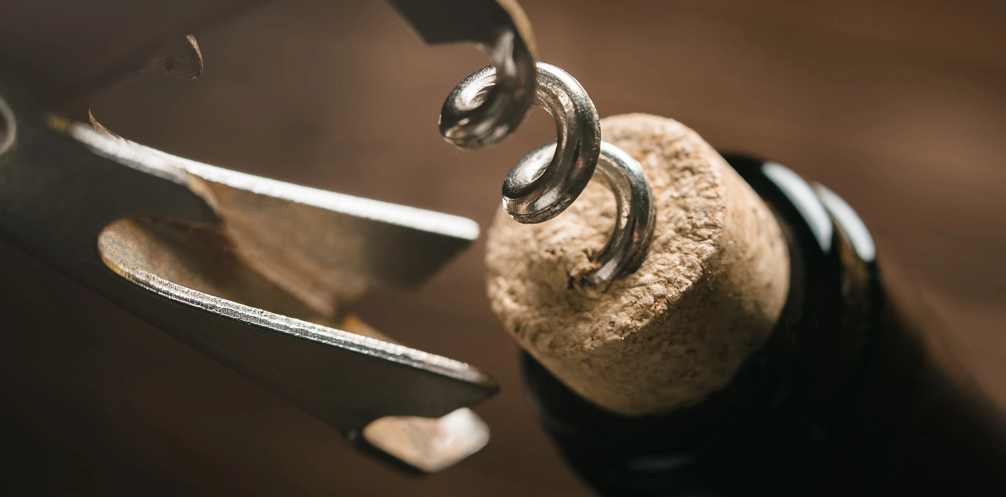 Küchenrückwand aus ESG Glas Glasbild mit Motiv Weinflasche in 4 mm, 6 mm oder 8 mm nach Maß gefertigt