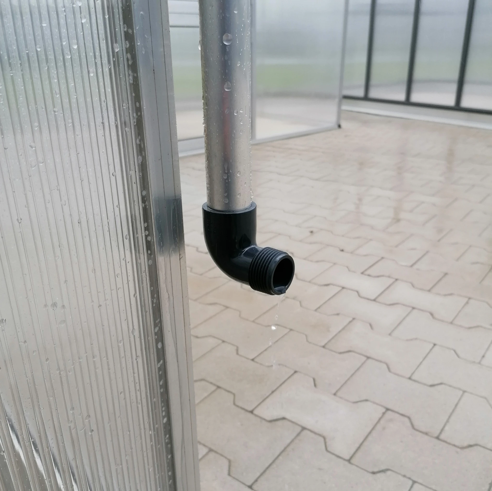 PVC Fallrohrwinkel 90° 32 mm grau mit Außengewinde für Fallrohre