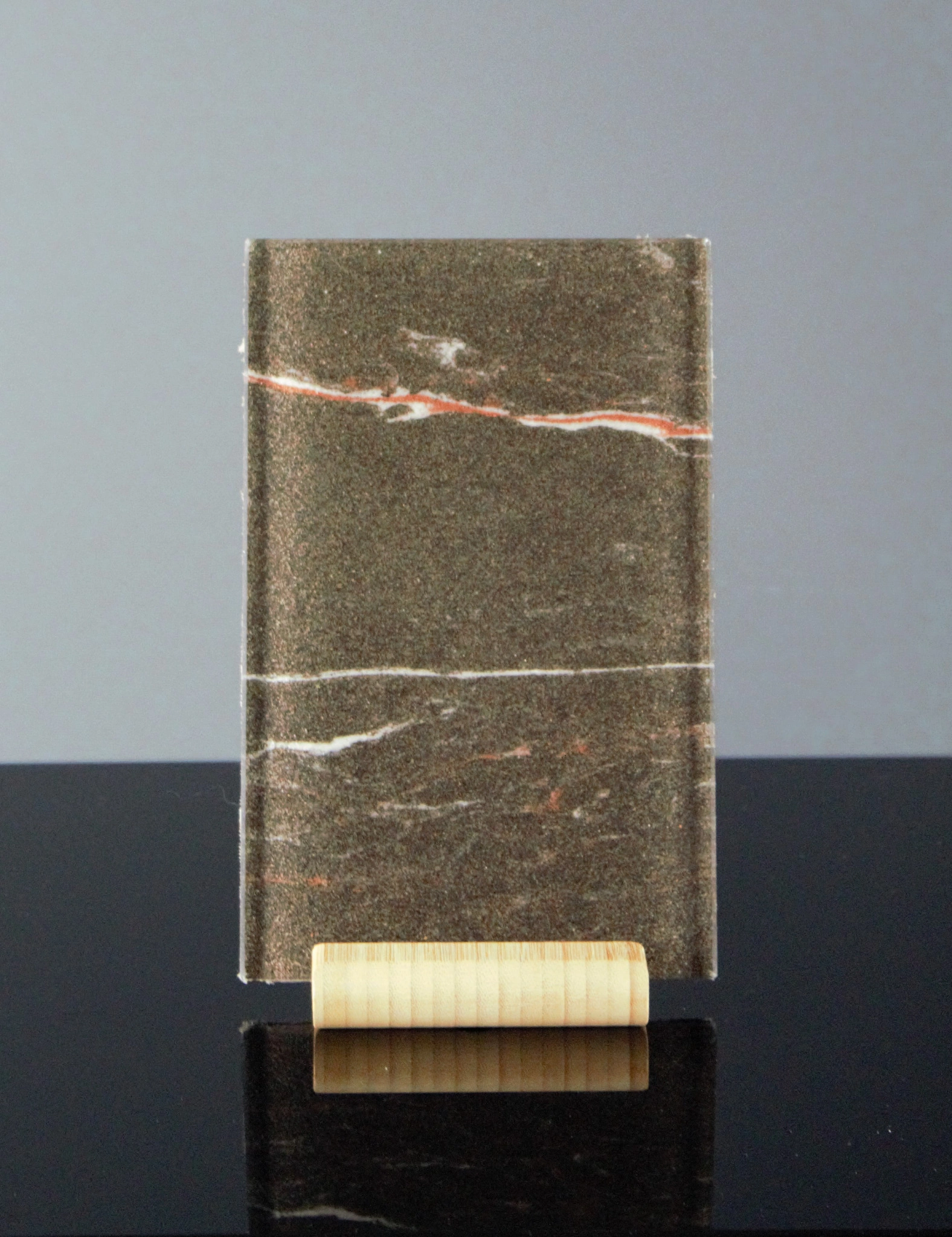 Küchenrückwand aus ESG Glas mit Sandsteinmotiv S025 in 4 mm, 6 mm oder 8 mm nach Maß gefertigt