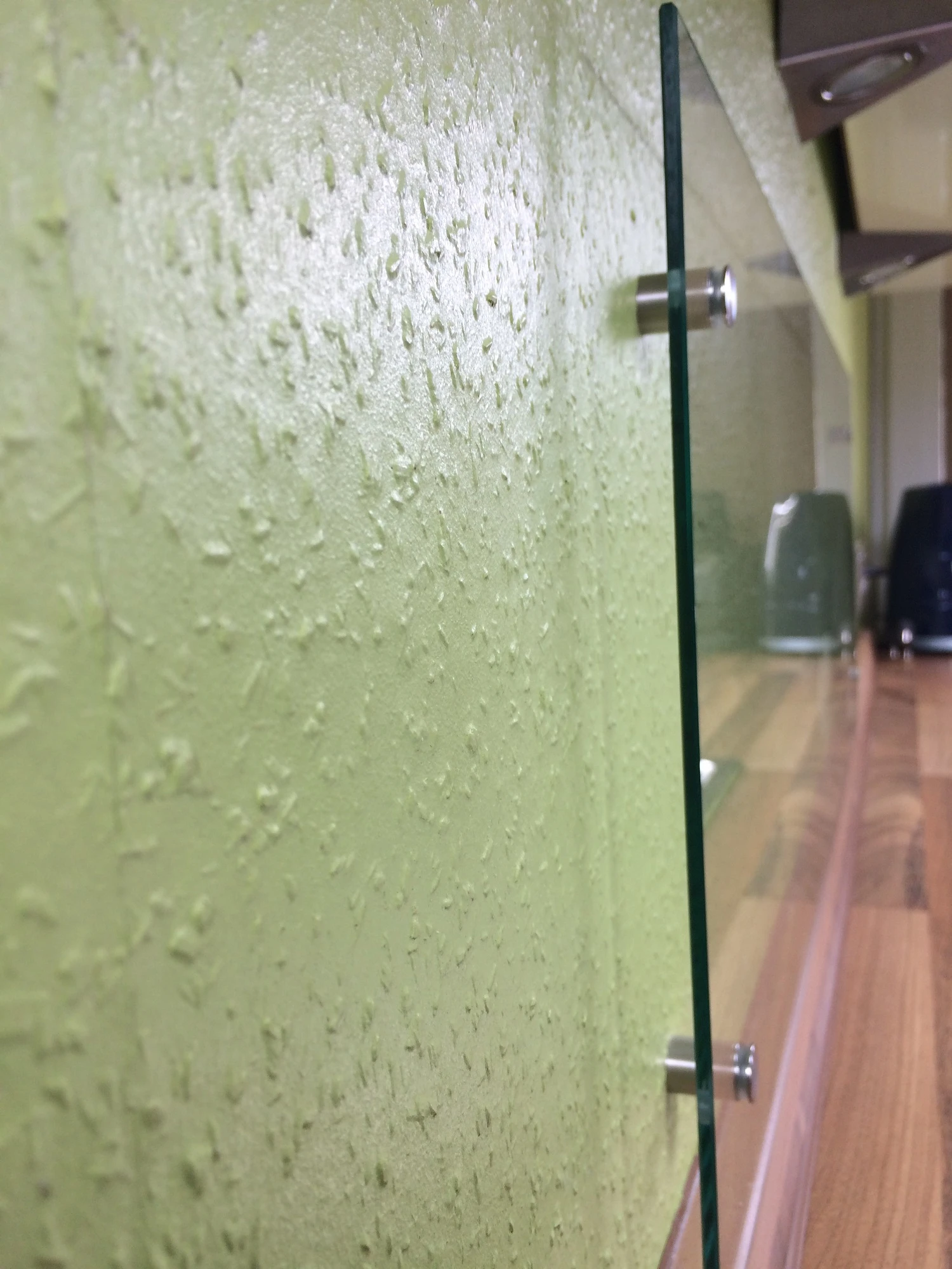 Küchenrückwand aus ESG Klarglas 4 mm oder 6 mm nach Maß