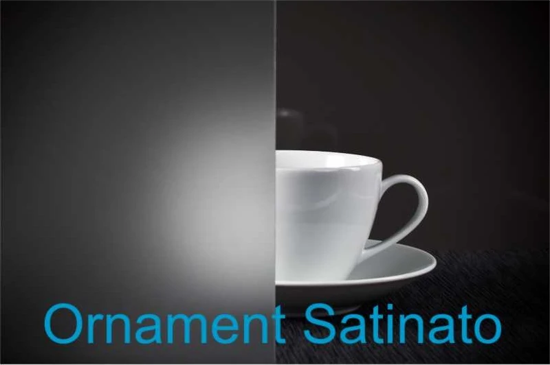 Glaspendeltür aus ESG Glas Ornamentglas satiniert als moderne Innentür