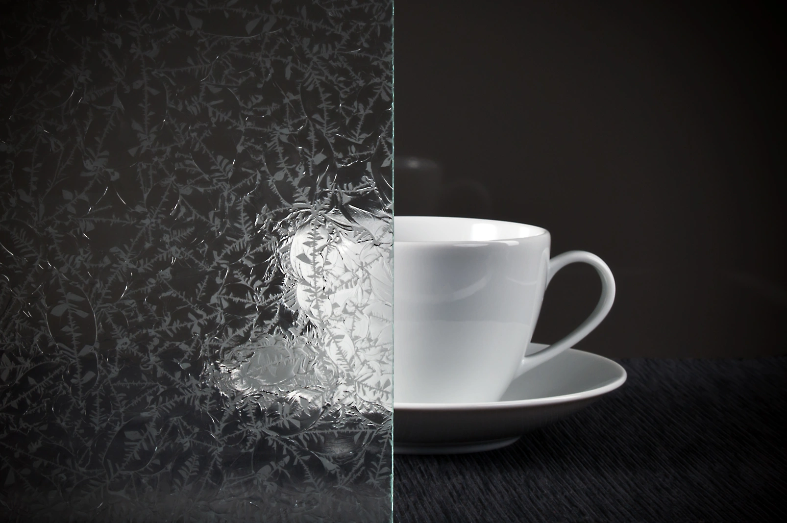 Glaseinsatz aus ESG Designglas 4 mm Eisblumenglas Strukturglas