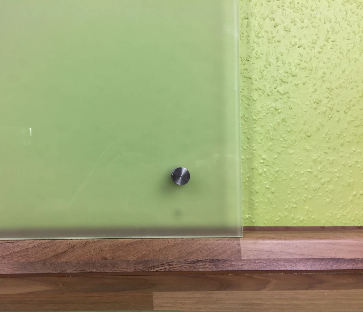 Küchenrückwand aus ESG satiniertes Glas 4 mm oder 6 mm nach Maß